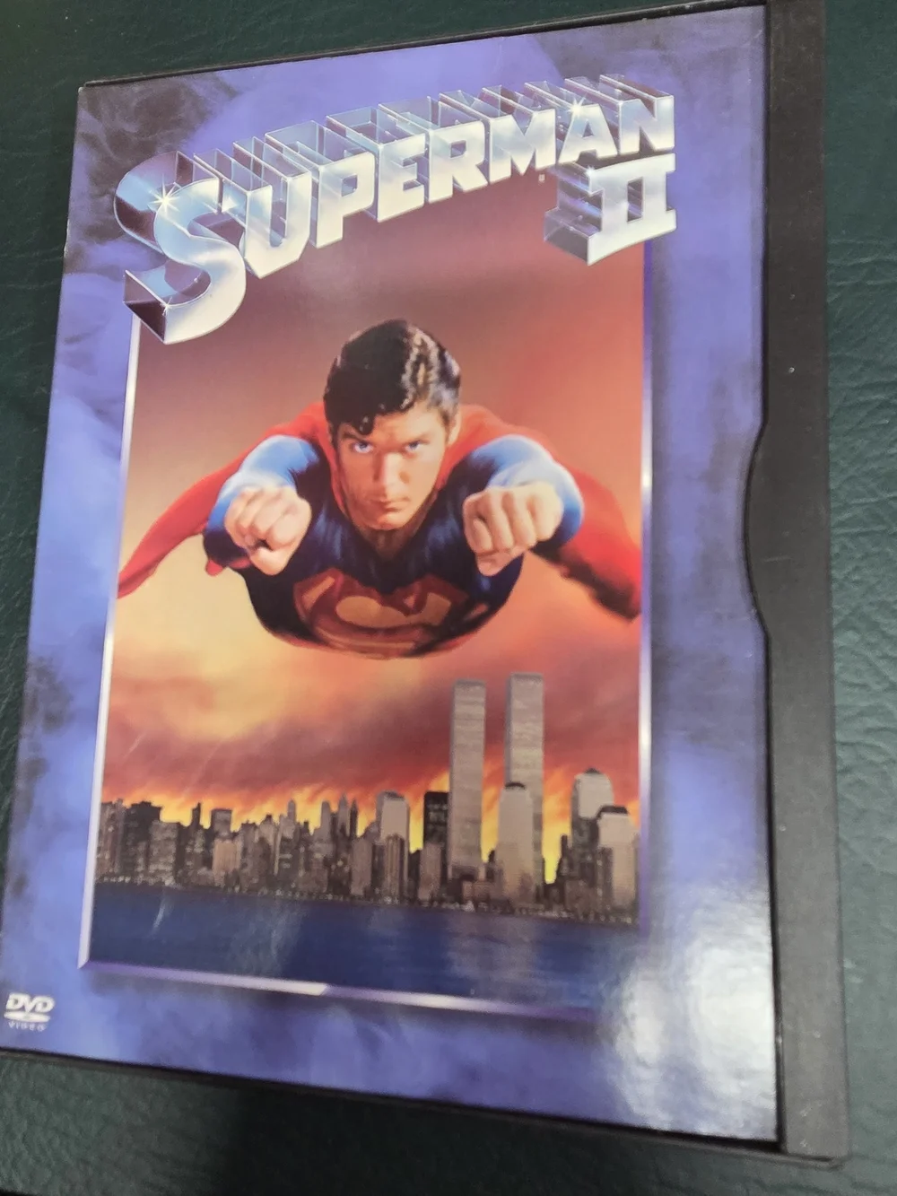 **Superman DVD/VHS Collection - Classic Superman Covers (Blue & Red)** - Picture 5 of 10